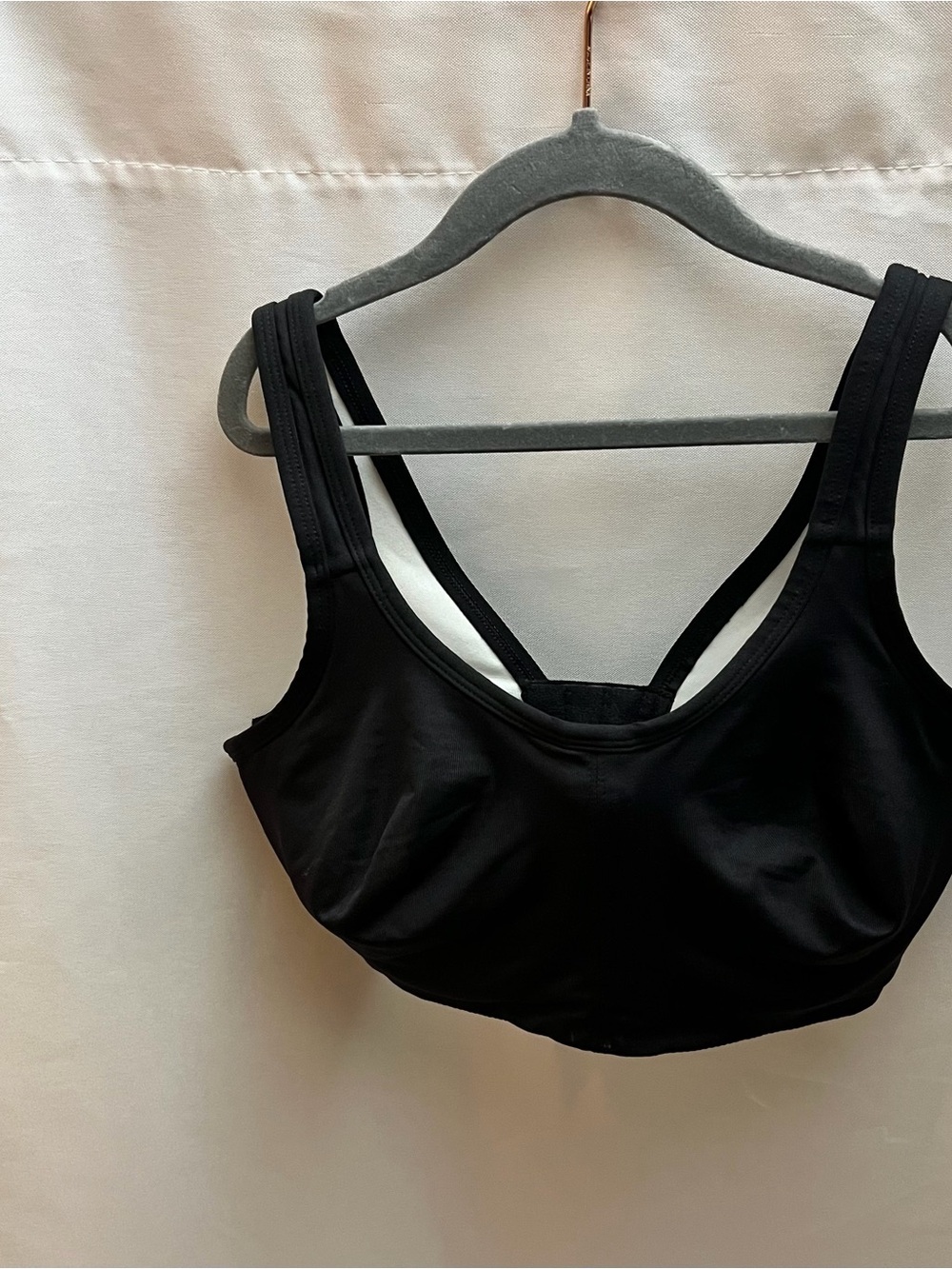 Bali Women’s Black Supportive Sports Bra Size 34/36 D/DD